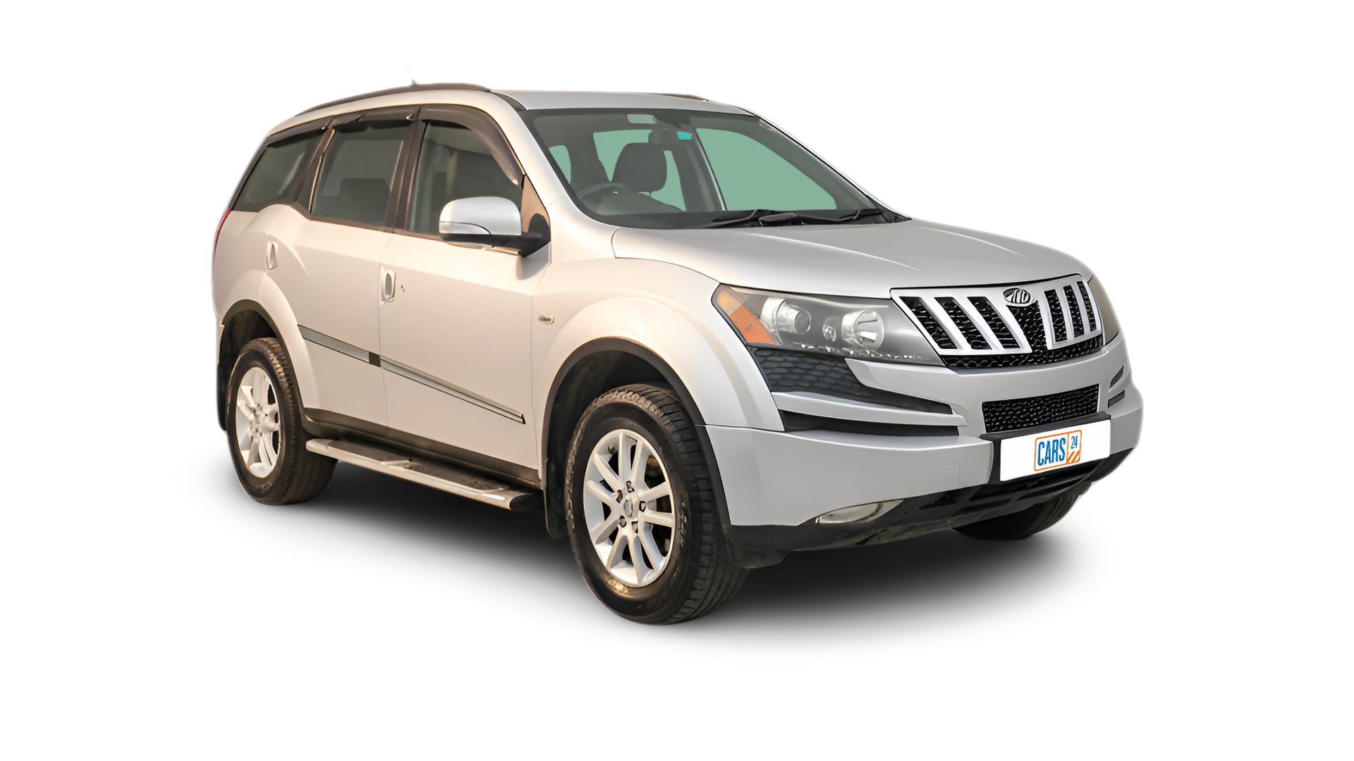 Mahindra XUV500-img